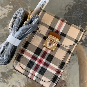 Tartan Cross Body pouchette Burberry Style NWT